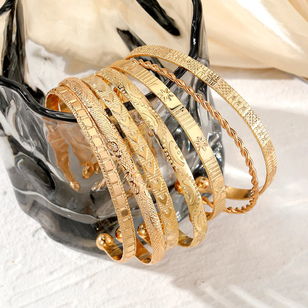 7-Piece Punk Gold Bracelet Set - Goth Heart Print Bangles for Women