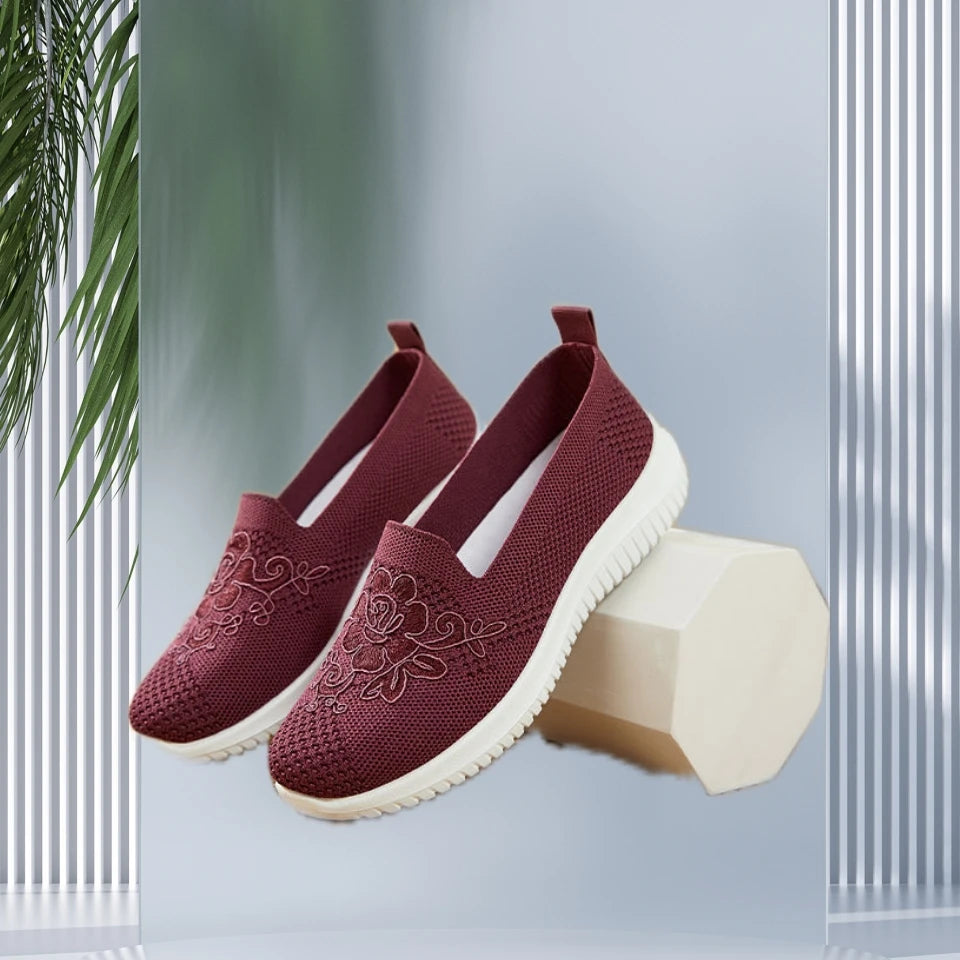 Women's breathable hollow flat shoes, shallow mouth flower solid color mesh shoes, fashionable lazy shoes