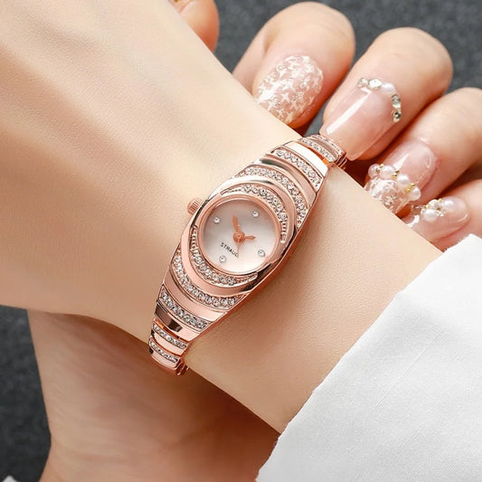 Ladies Quartz Fashionable Watches Diamond Studded Luxury Rhinestone Crystal Diamond Bracelet Wristwatches Girls Clock Gift
