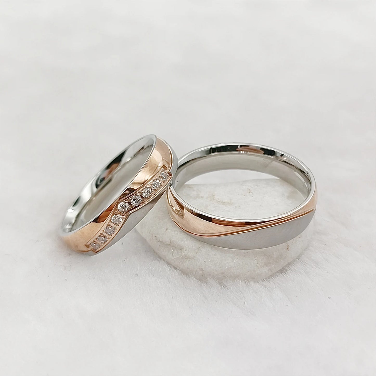 Hypoallergenic Titanium Matching Couple Rings Designer Crown Rose Golden Valentines Wedding Bands For Men And Women