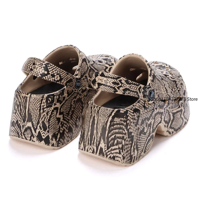 Leopard Thick Bottom Clogs for Women Closed Toe Chunky Platform Sandals Woman Summer 2025 Super High Wedge Heel Slippers Female