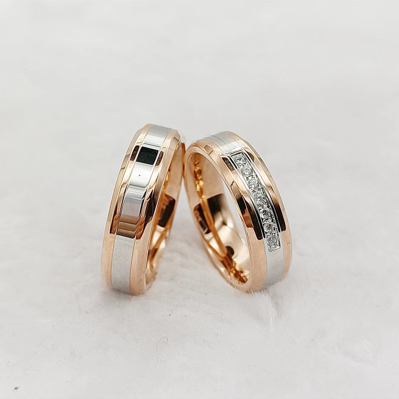 Hypoallergenic Titanium Matching Couple Rings Designer Crown Rose Golden Valentines Wedding Bands For Men And Women