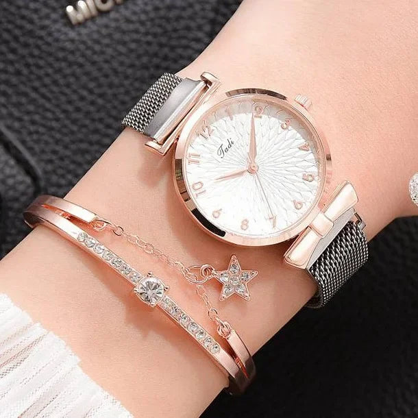 Luxury Women Bracelet Quartz Watches For Women Magnetic Watch Ladies Sports Dress Pink Dial Wrist Watch Clock