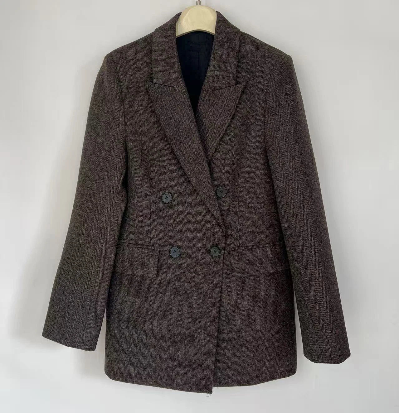 Autumn and winter new wool herringbone tweed blazer, slim fit with a British style, naturally structured texture