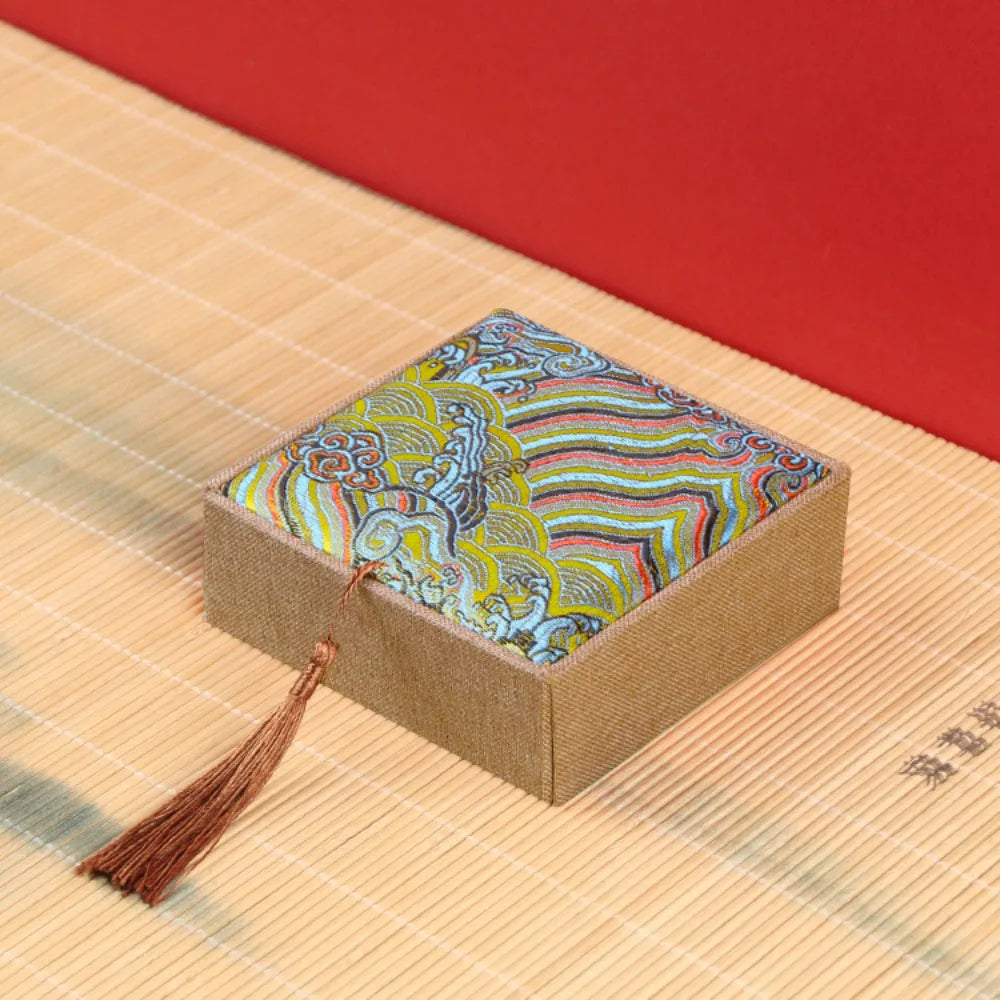 Mini Chinese Style Jewelry Box with Fringe Portable Bracelet Storage Box Necklace Organizor Jewelry