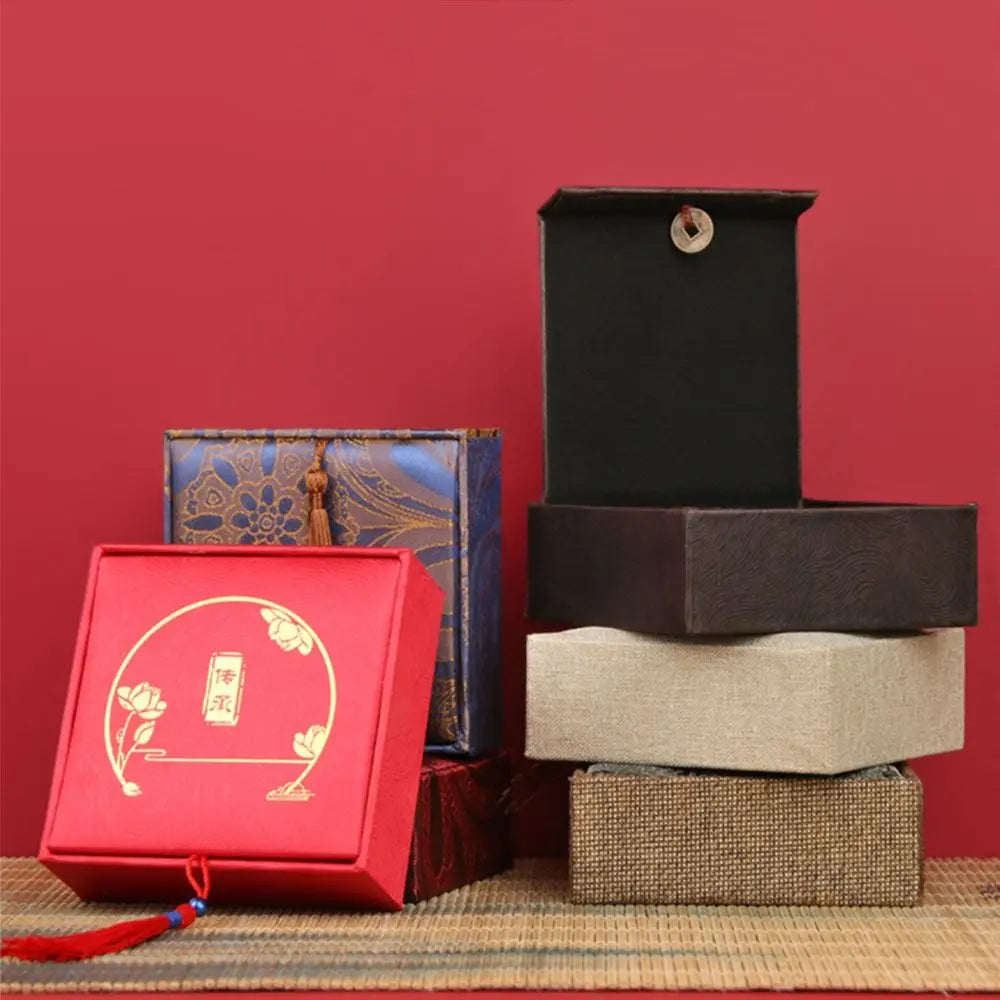 Mini Chinese Style Jewelry Box with Fringe Portable Bracelet Storage Box Necklace Organizor Jewelry