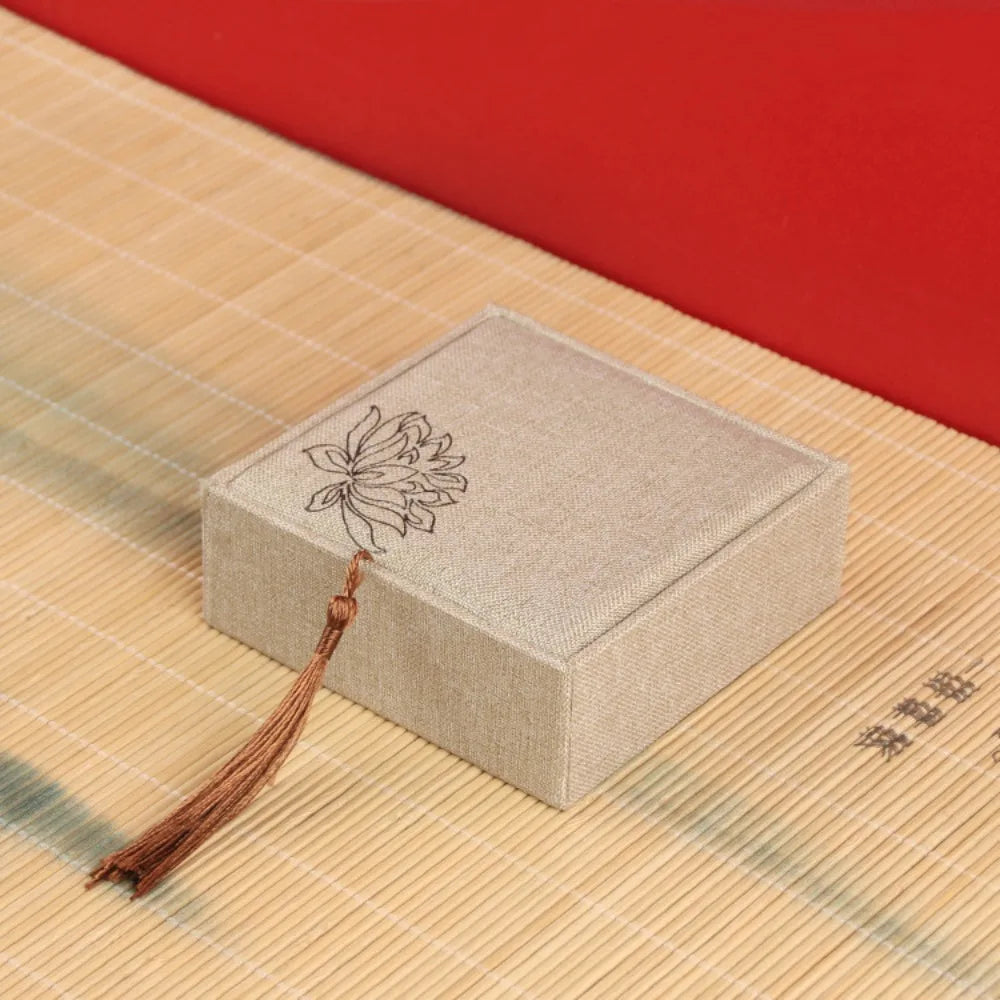 Mini Chinese Style Jewelry Box with Fringe Portable Bracelet Storage Box Necklace Organizor Jewelry